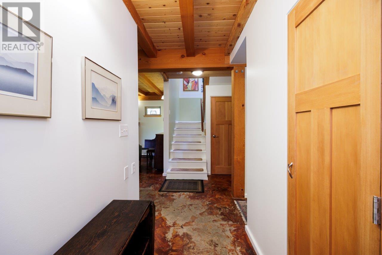 1256 Eagles Nest Road, Bowen Island, British Columbia  V0N 1G1 - Photo 19 - R2818952