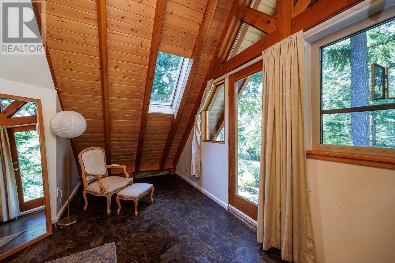 1256 Eagles Nest Road, Bowen Island, British Columbia  V0N 1G1 - Photo 10 - R2818952