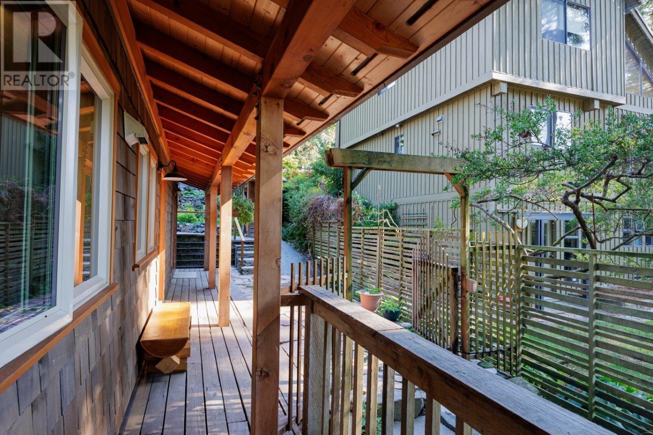 1256 Eagles Nest Road, Bowen Island, British Columbia  V0N 1G1 - Photo 23 - R2818952