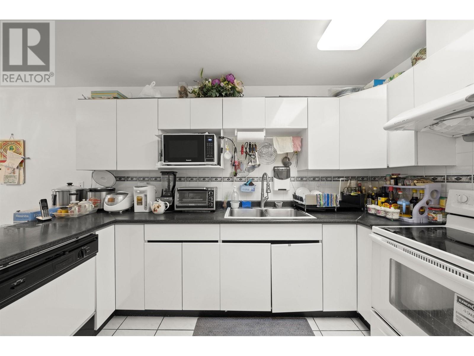 6208 Beatrice Street, Vancouver, British Columbia  V5P 3R4 - Photo 10 - R2819521