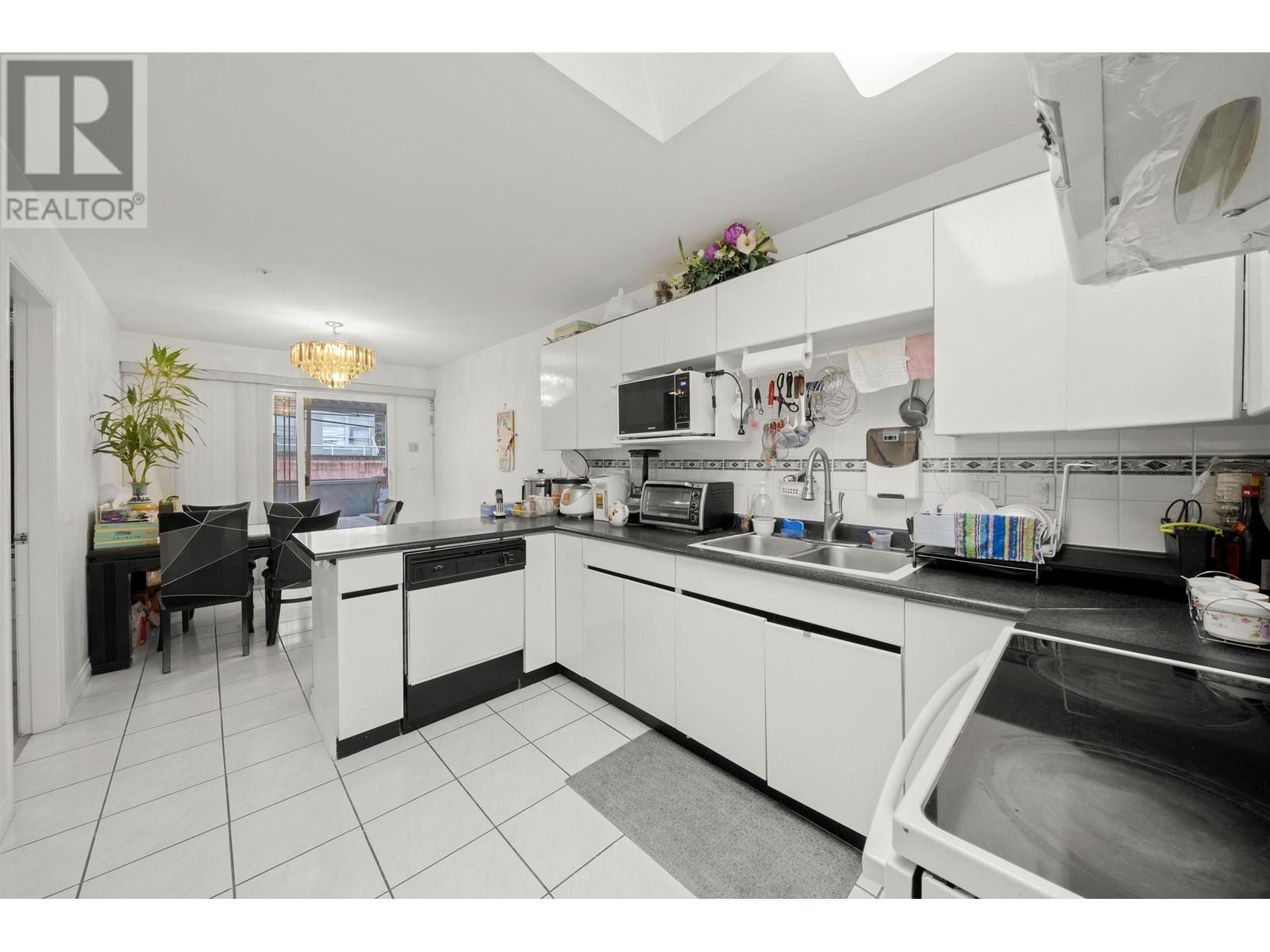 6208 Beatrice Street, Vancouver, British Columbia  V5P 3R4 - Photo 11 - R2819521
