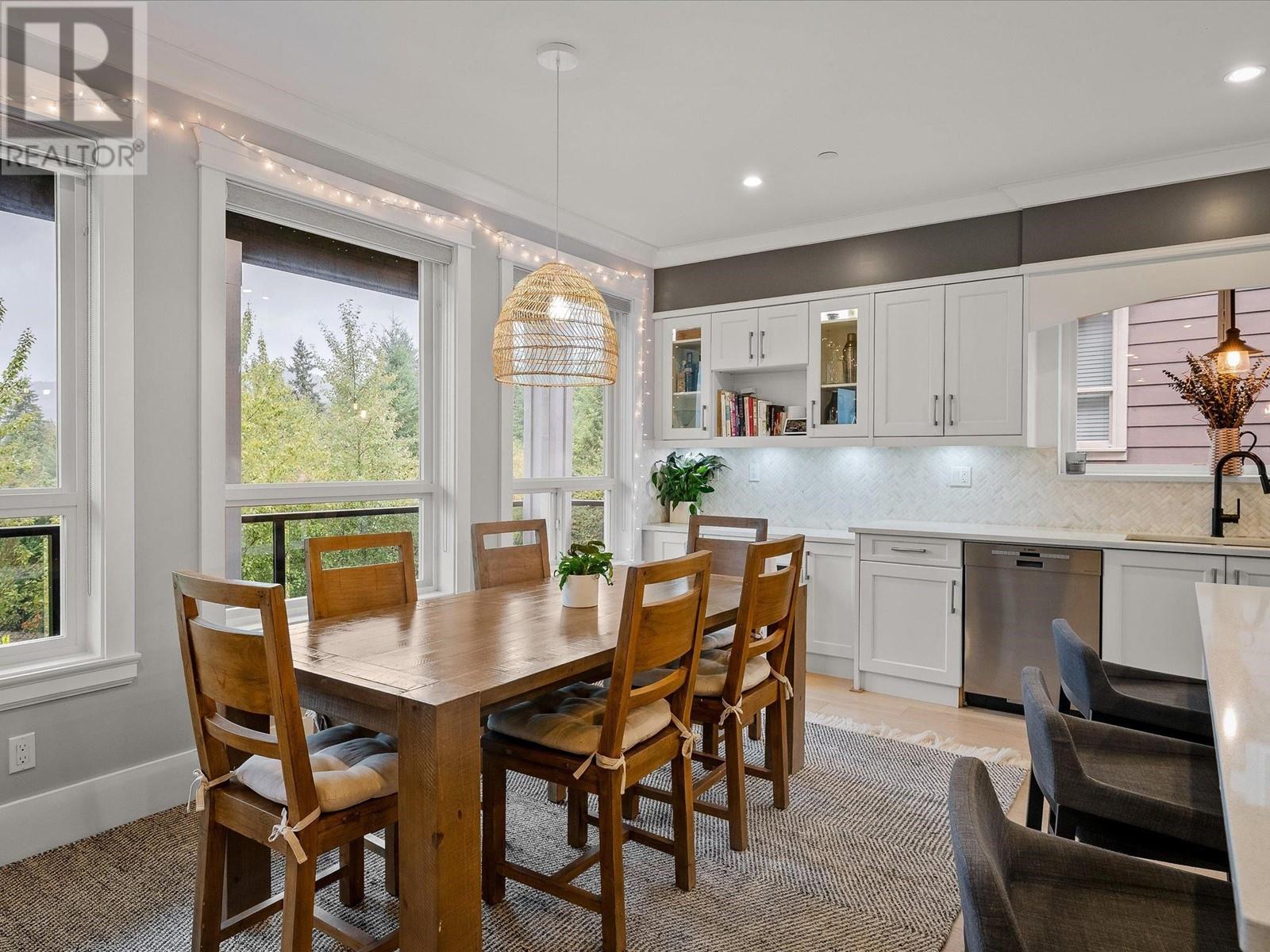 40879 The Crescent, Squamish, British Columbia  V8B 0R9 - Photo 11 - R2819708