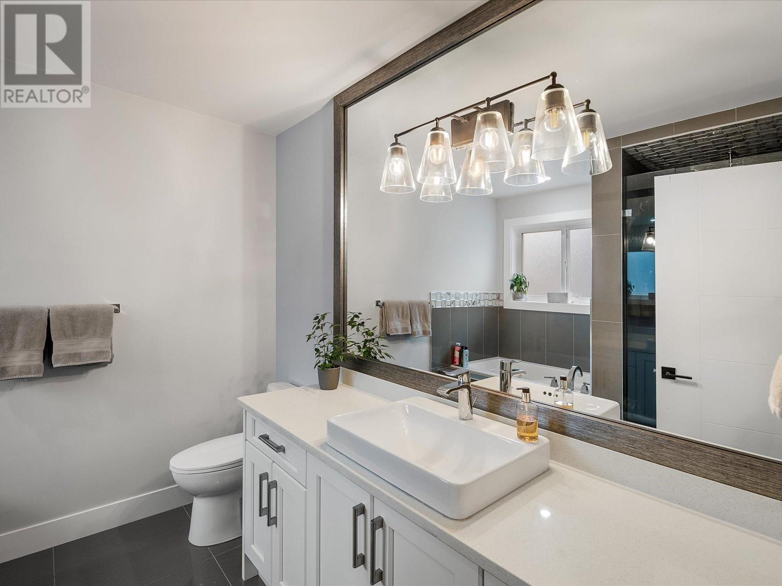 40879 The Crescent, Squamish, British Columbia  V8B 0R9 - Photo 20 - R2819708