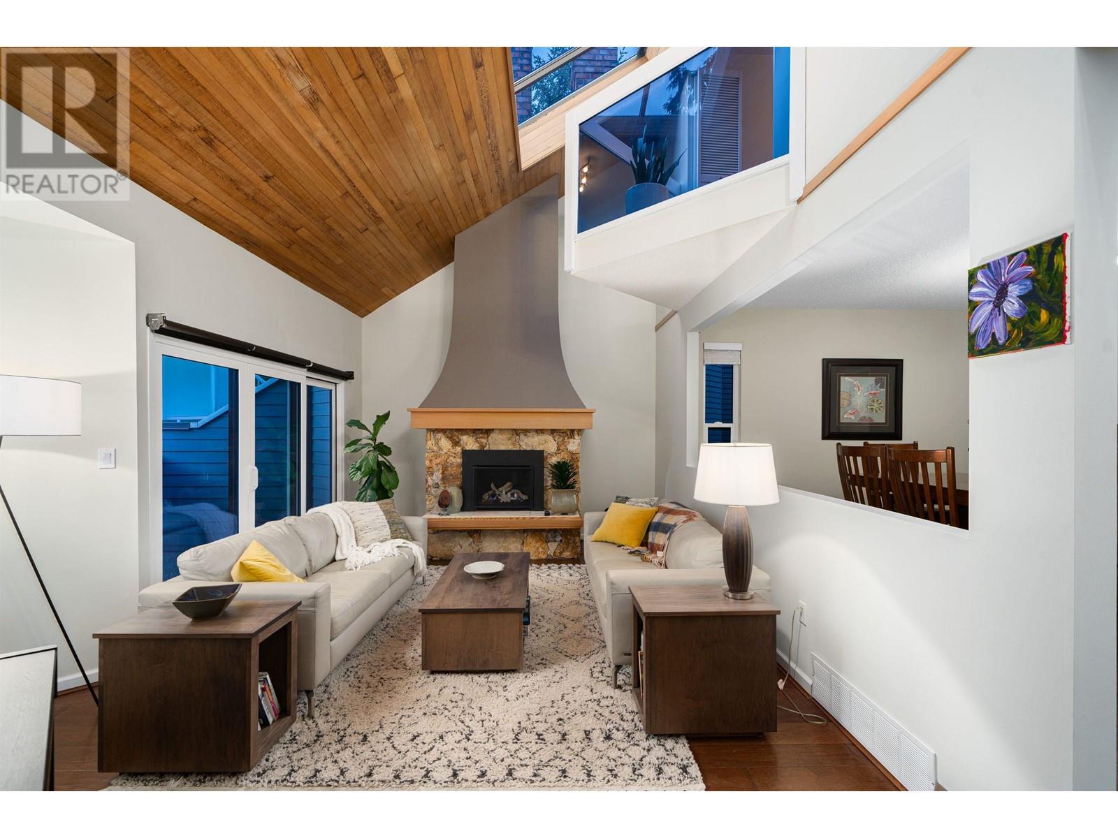 5644 WHITE PINE LANE, north vancouver, British Columbia