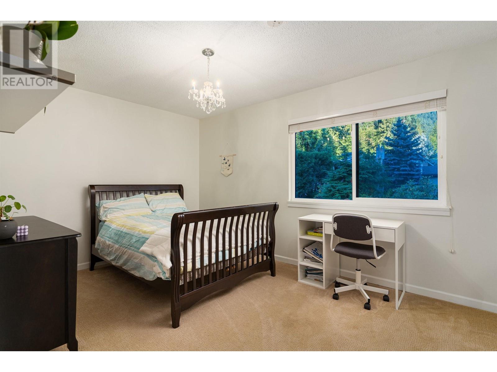 5644 White Pine Lane, North Vancouver, British Columbia  V7R 4S1 - Photo 16 - R2819713