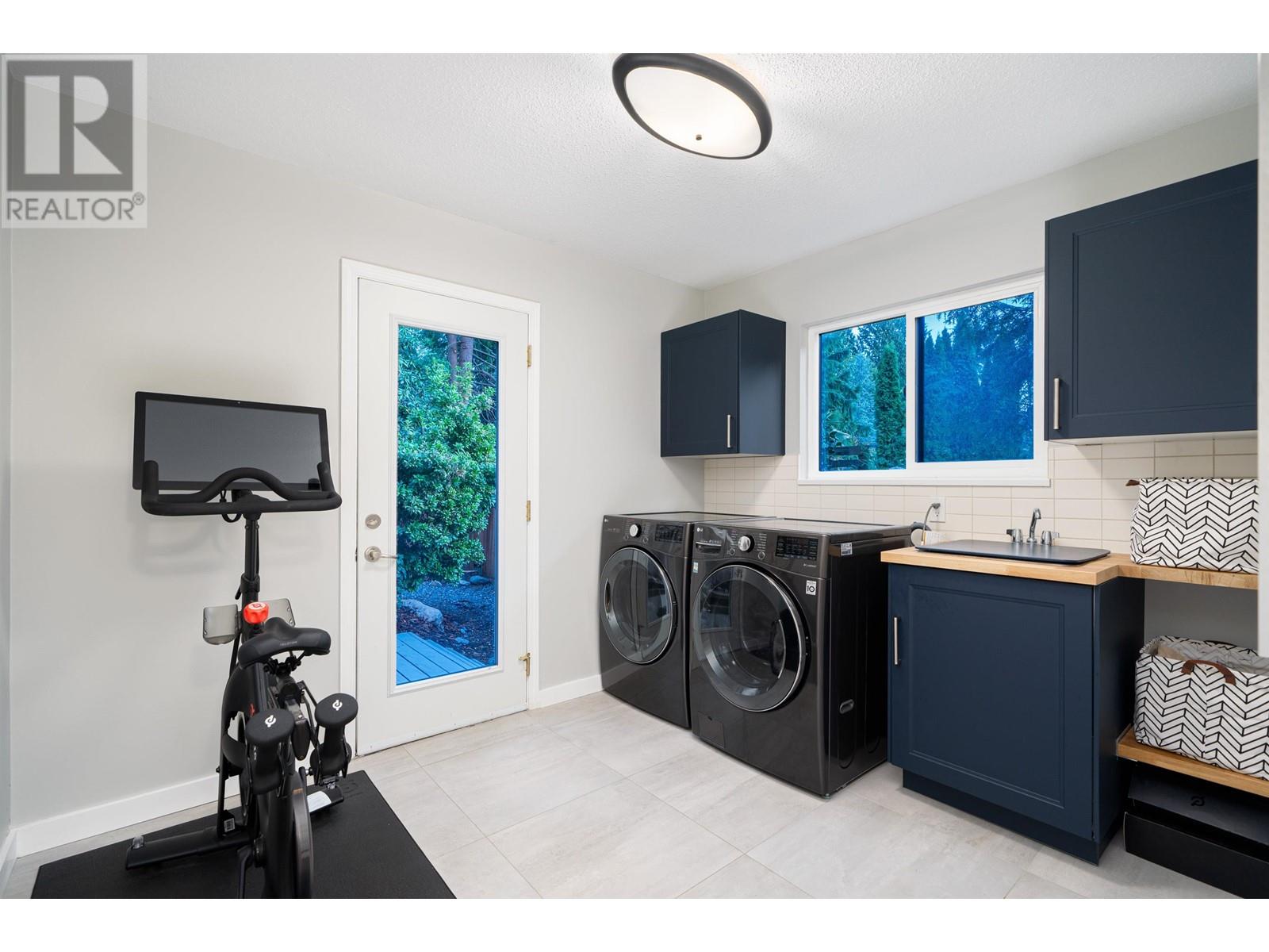 5644 White Pine Lane, North Vancouver, British Columbia  V7R 4S1 - Photo 26 - R2819713