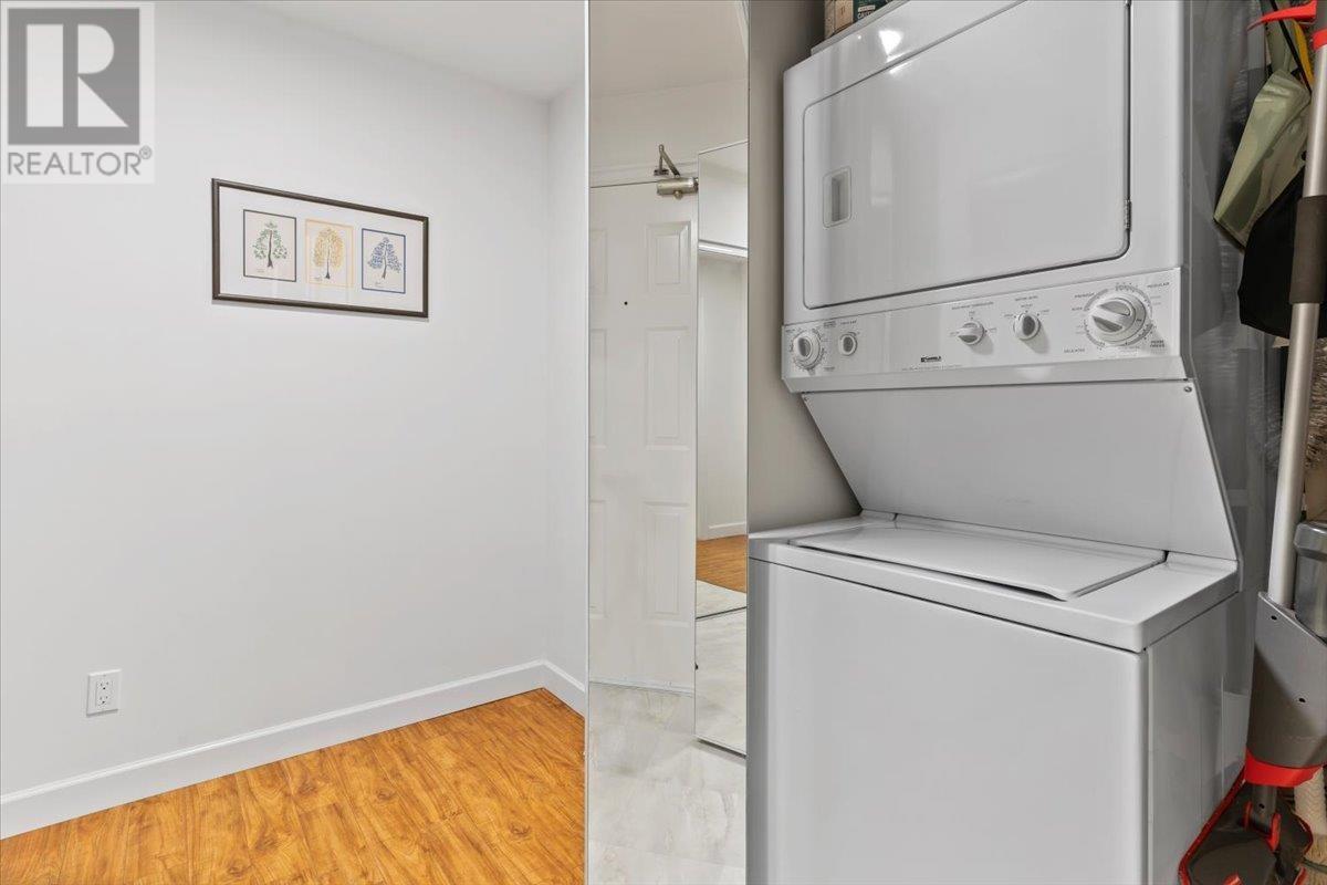 422 6707 Southpoint Drive, Burnaby, British Columbia  V3N 4V8 - Photo 16 - R2819566
