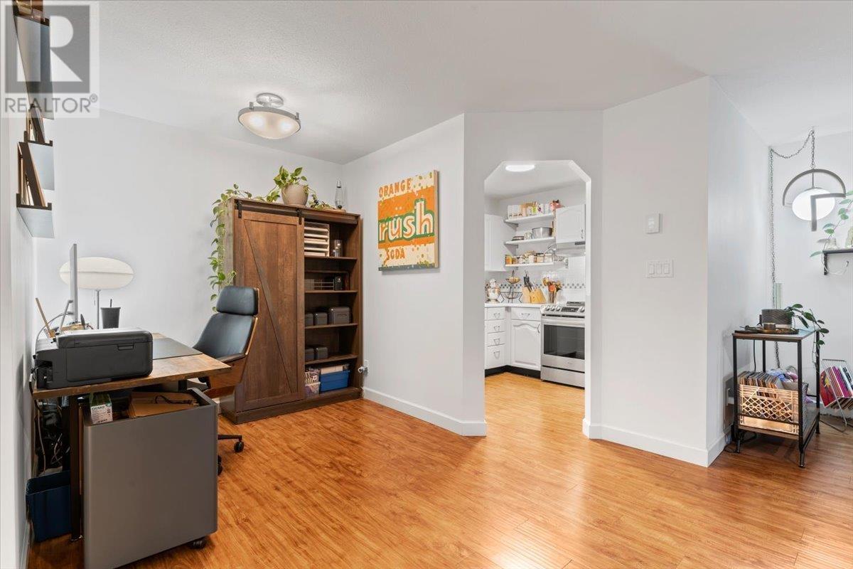 422 6707 Southpoint Drive, Burnaby, British Columbia  V3N 4V8 - Photo 9 - R2819566