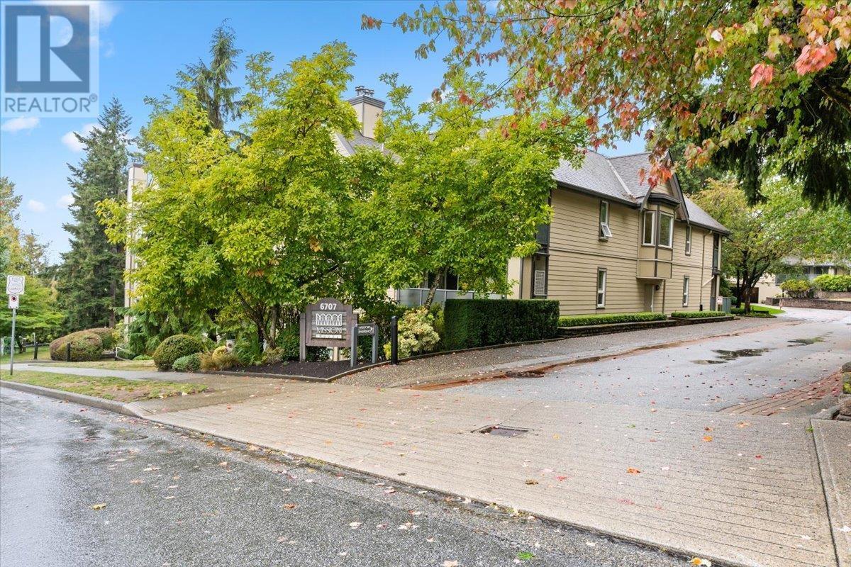 422 6707 SOUTHPOINT DRIVE, burnaby, British Columbia