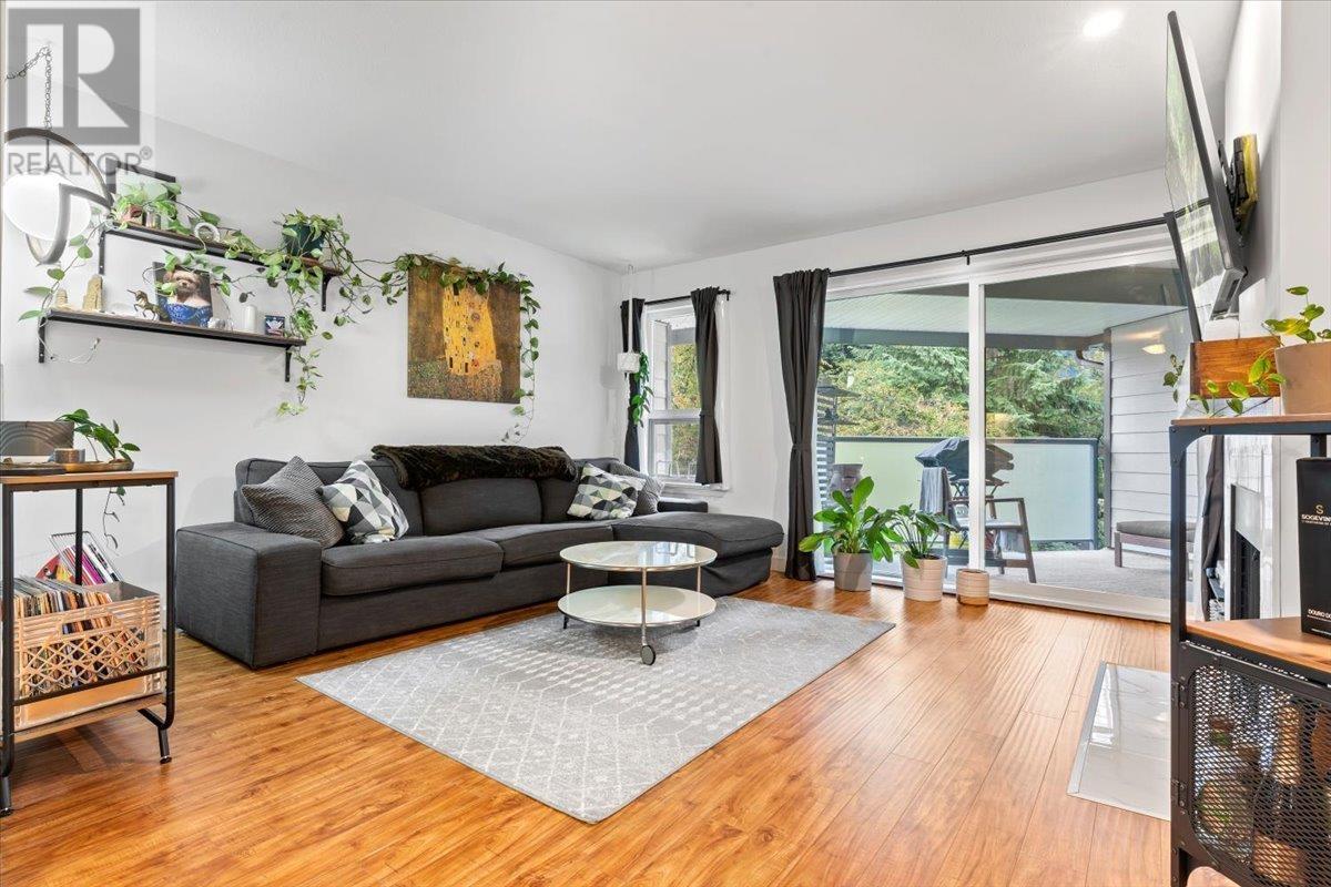 422 6707 Southpoint Drive, Burnaby, British Columbia  V3N 4V8 - Photo 5 - R2819566