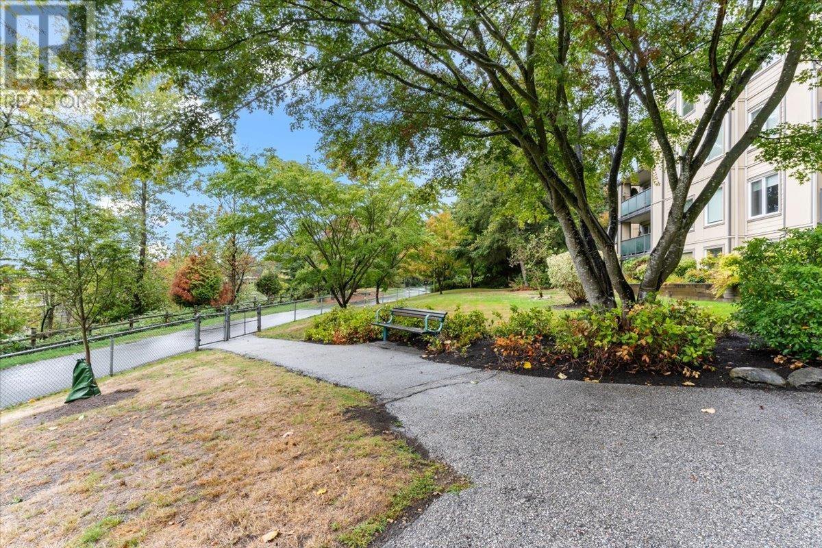 422 6707 Southpoint Drive, Burnaby, British Columbia  V3N 4V8 - Photo 26 - R2819566