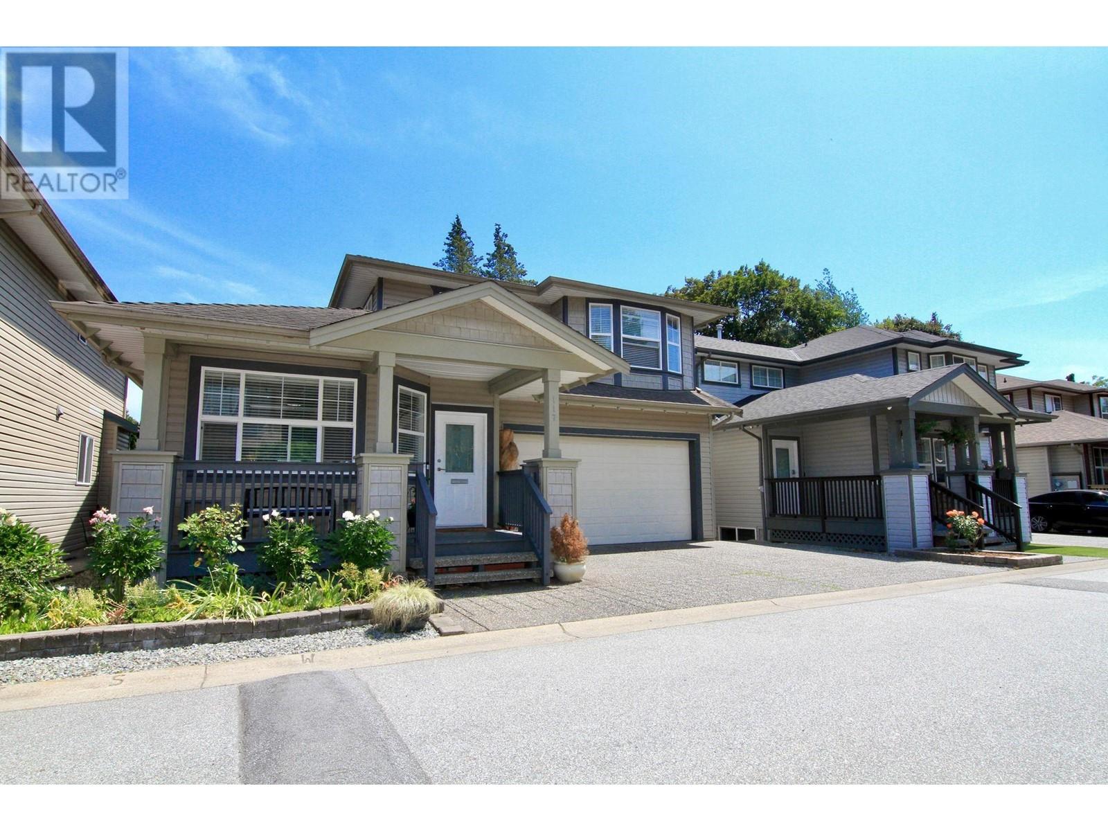 117 21868 Lougheed Highway, Maple Ridge, British Columbia  V2X 2S4 - Photo 2 - R2819829