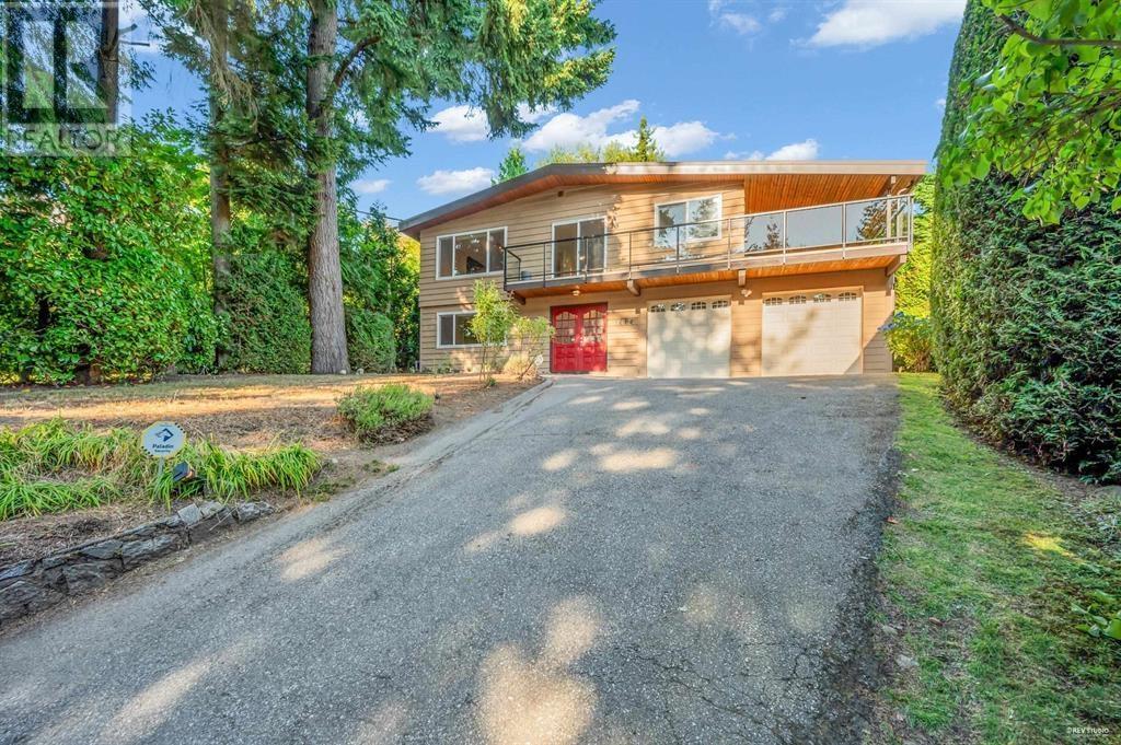 3884 Lonsdale Avenue, North Vancouver, British Columbia  V7N 3K6 - Photo 3 - R2819808