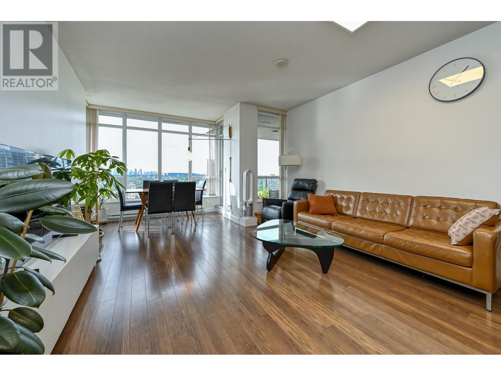 2903 2077 Rosser Avenue, Burnaby, British Columbia  V5C 0G6 - Photo 2 - R2819812