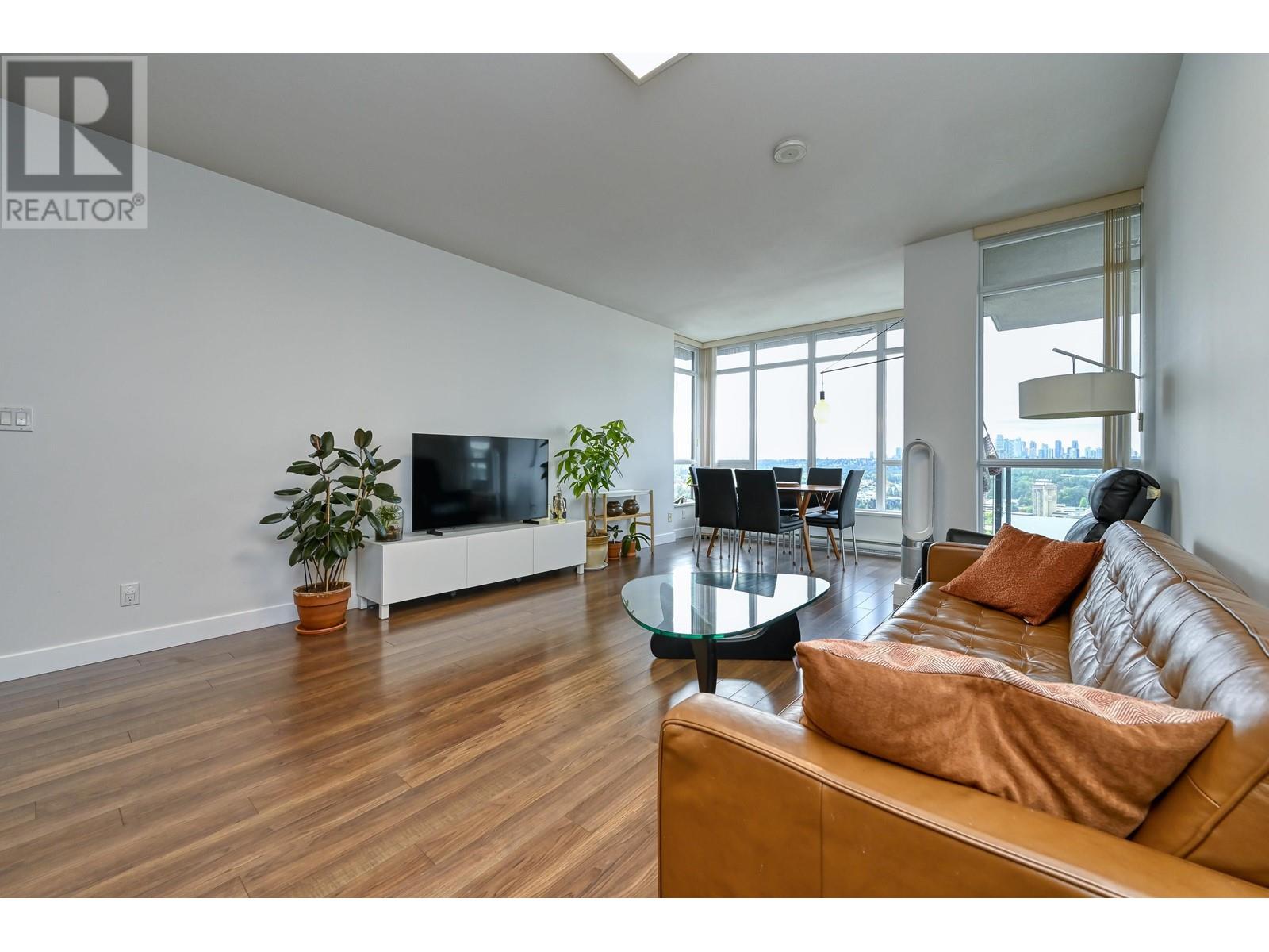 2903 2077 Rosser Avenue, Burnaby, British Columbia  V5C 0G6 - Photo 3 - R2819812