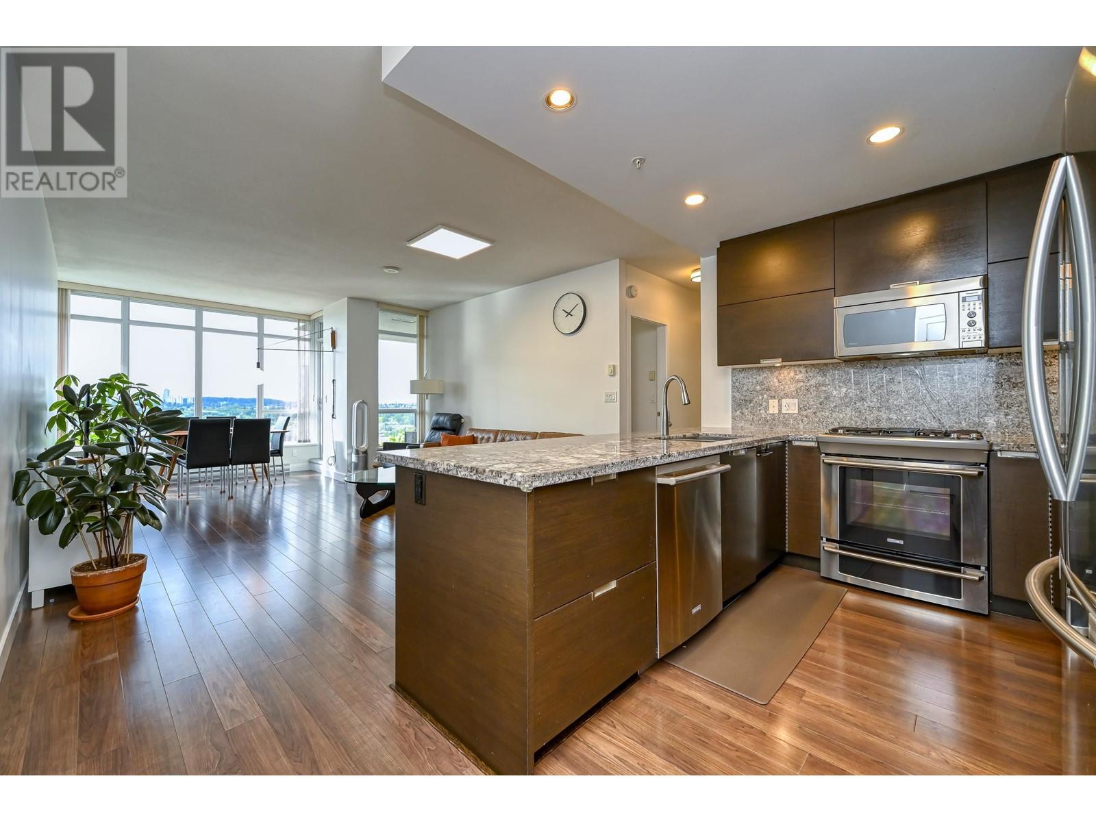 2903 2077 Rosser Avenue, Burnaby, British Columbia  V5C 0G6 - Photo 7 - R2819812