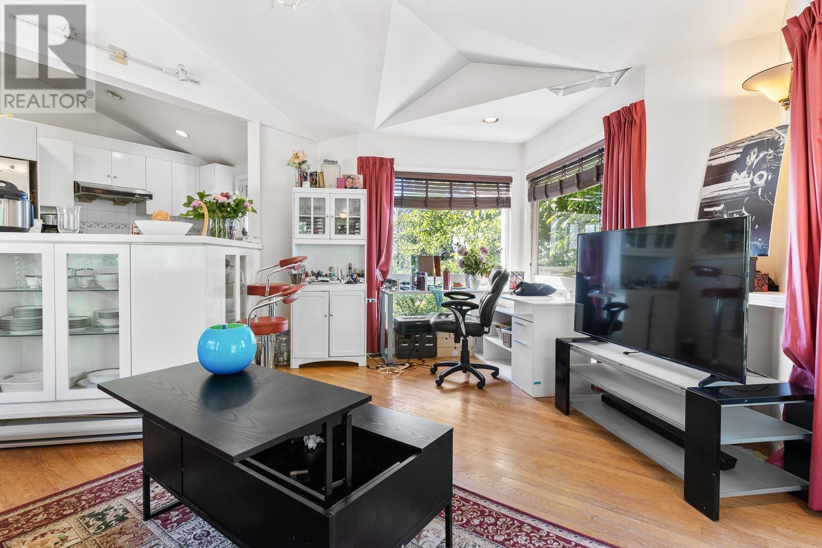 1955 22nd Street, West Vancouver, British Columbia  V7V 4E7 - Photo 14 - R2816813
