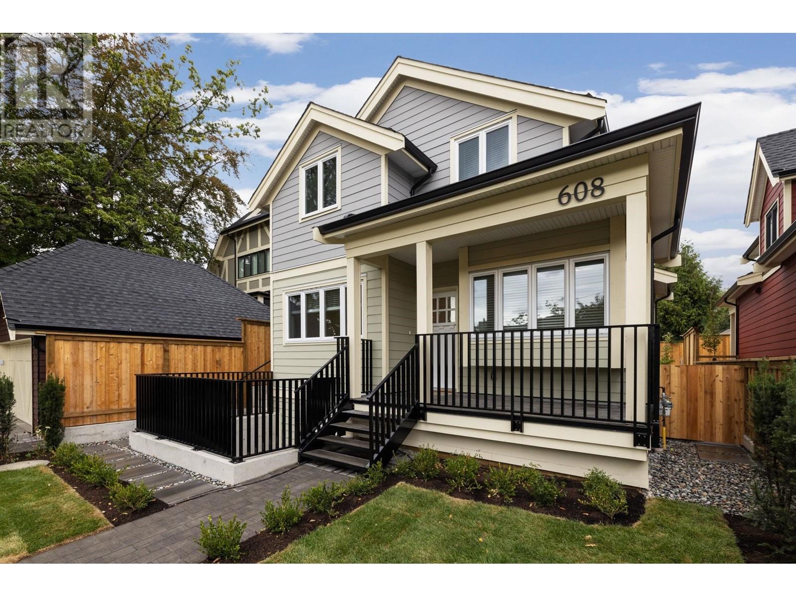 608 E 9th Street, North Vancouver, British Columbia  V7L 2B7 - Photo 39 - R2818228