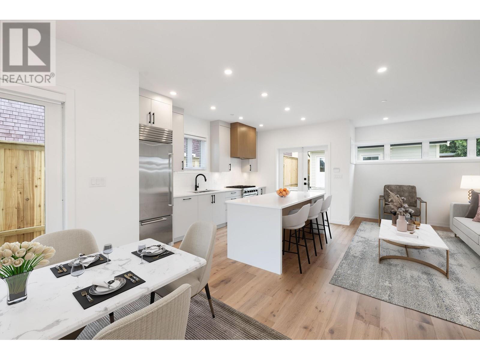 608 E 9th Street, North Vancouver, British Columbia  V7L 2B7 - Photo 8 - R2818228