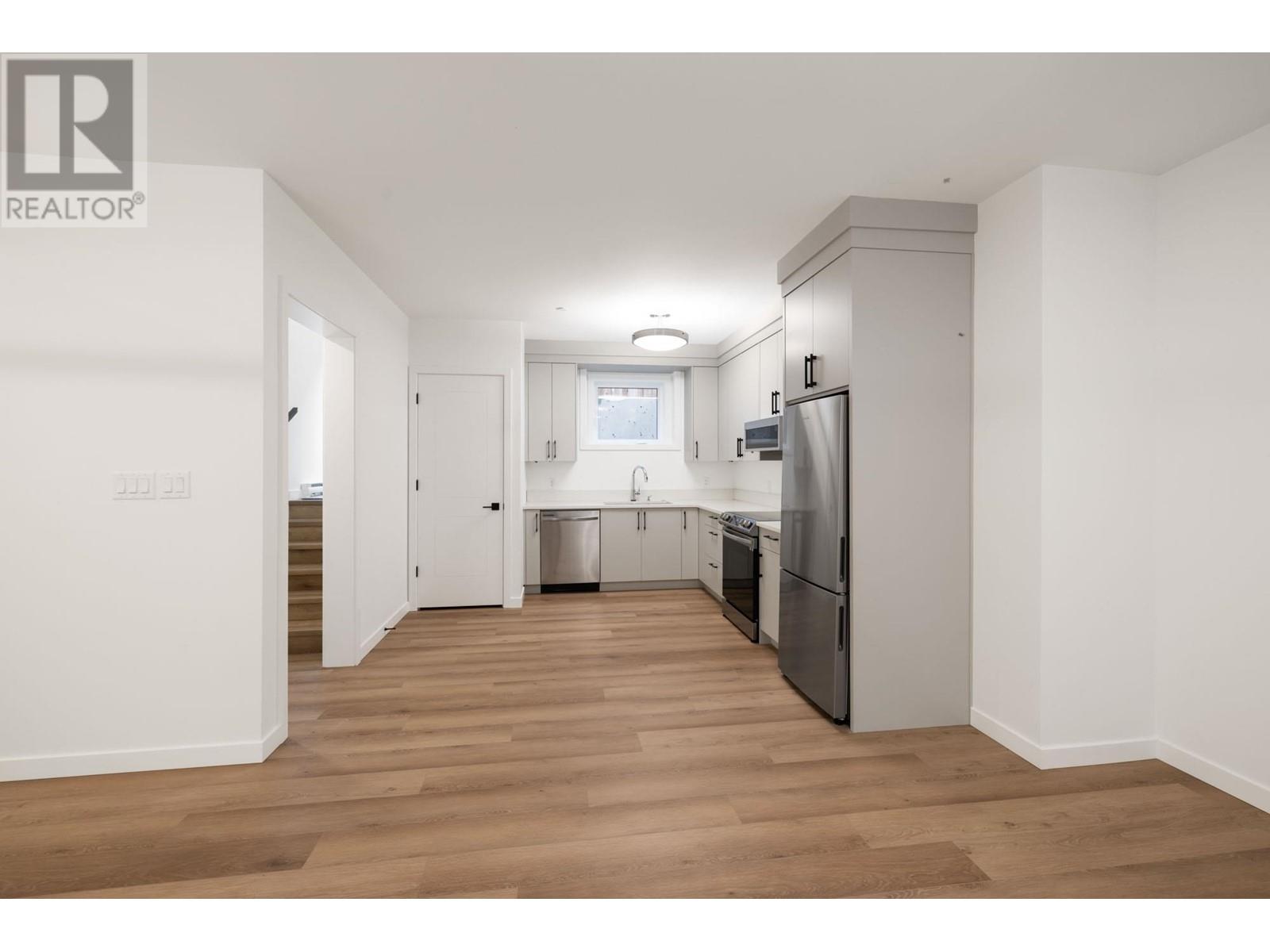614 E 9th Street, North Vancouver, British Columbia  V7L 2B7 - Photo 37 - R2818229