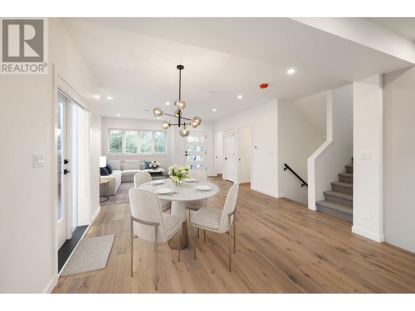 614 E 9th Street, North Vancouver, British Columbia  V7L 2B7 - Photo 7 - R2818229