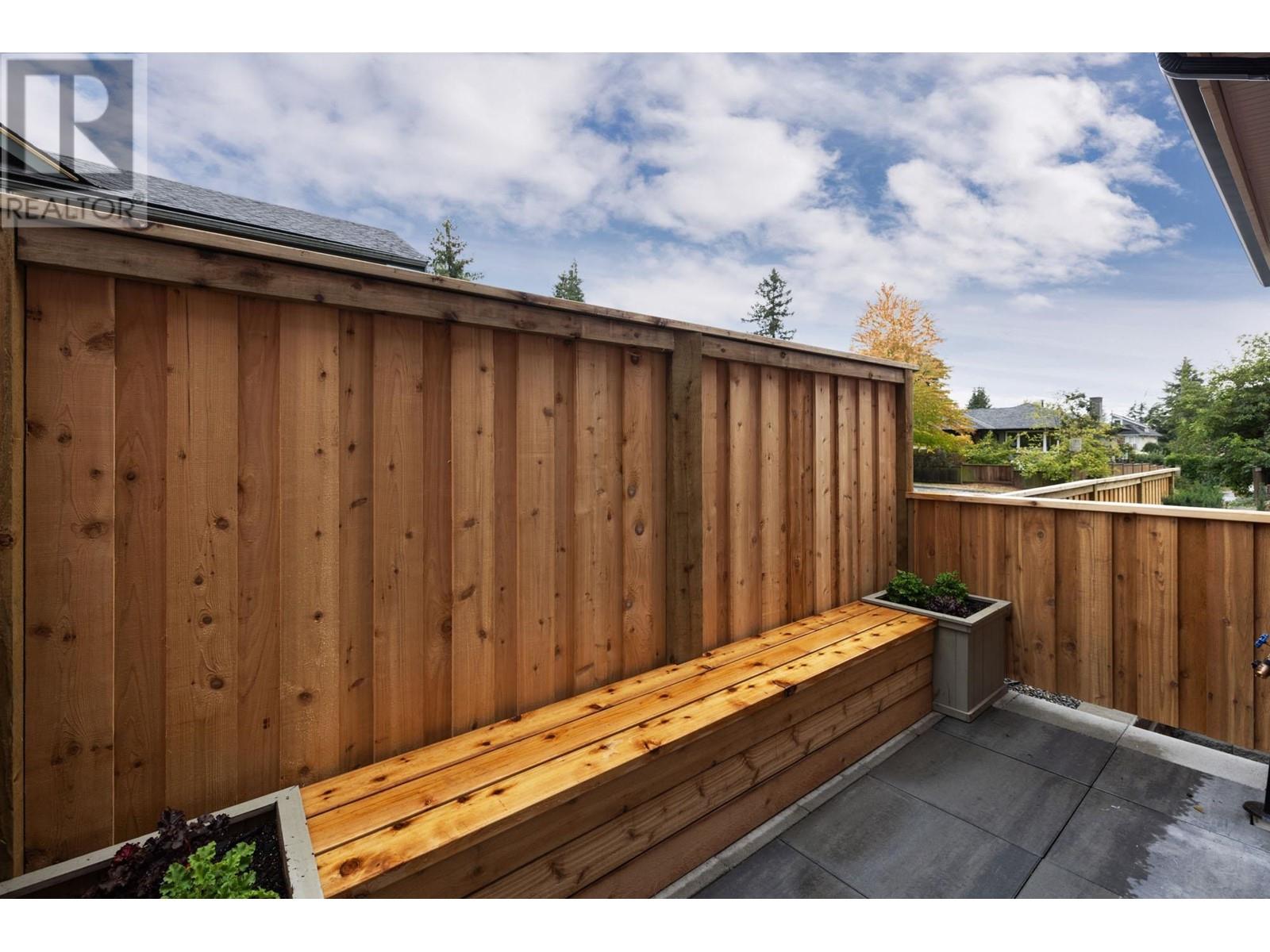 614 E 9th Street, North Vancouver, British Columbia  V7L 2B7 - Photo 23 - R2818229