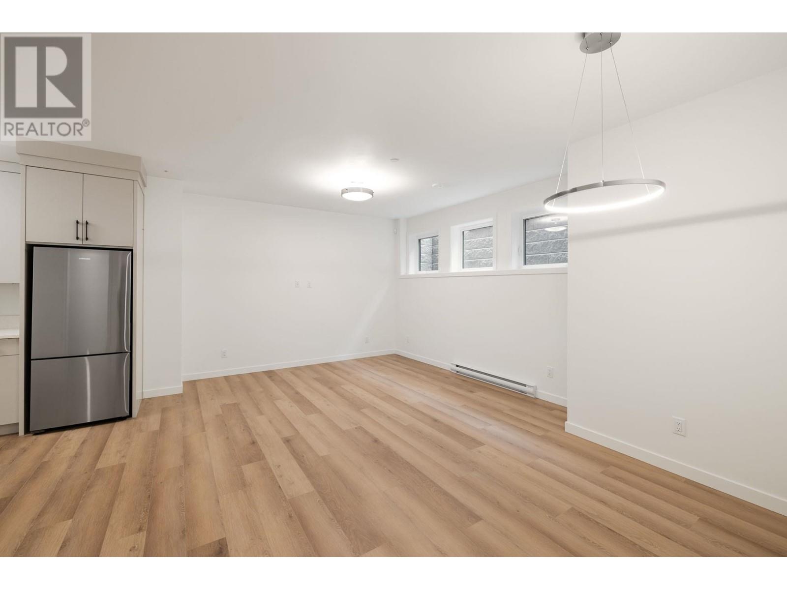 614 E 9th Street, North Vancouver, British Columbia  V7L 2B7 - Photo 35 - R2818229