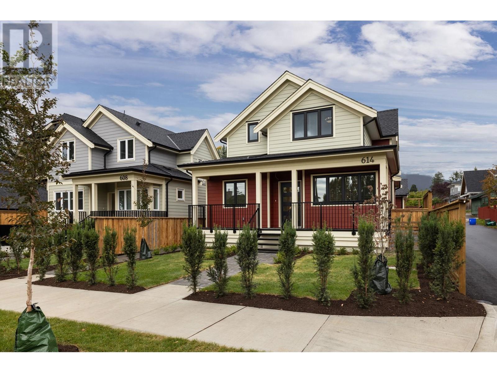 614 E 9TH STREET, north vancouver, British Columbia