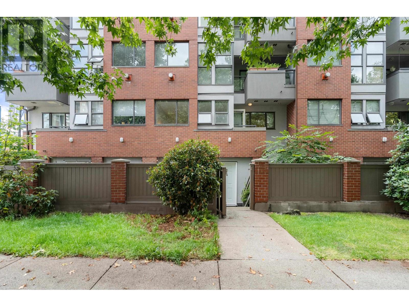 105 345 Lonsdale Avenue, North Vancouver, British Columbia  V7M 3M9 - Photo 2 - R2819861