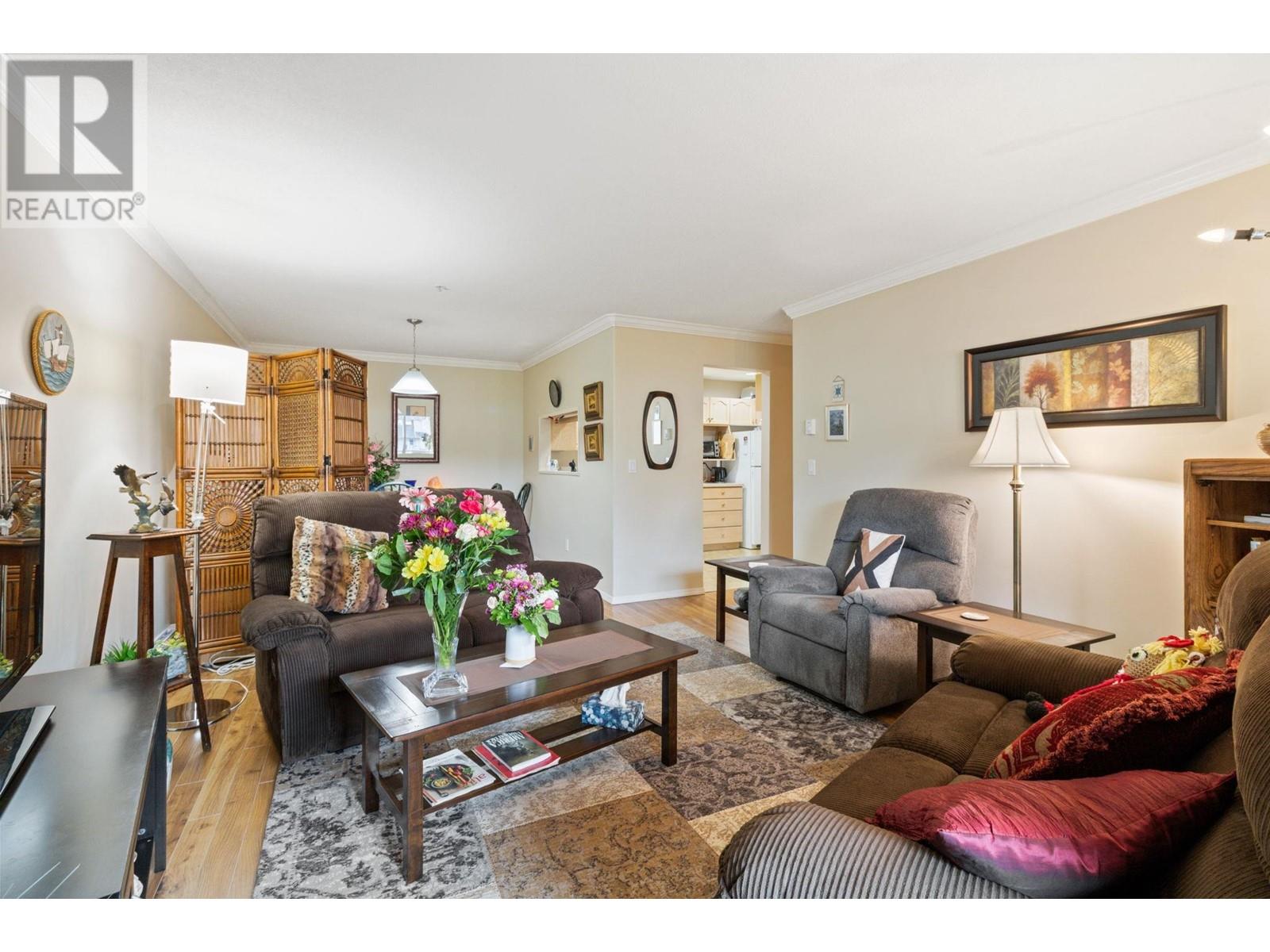 111 19241 Ford Road, Pitt Meadows, British Columbia  V3Y 2N4 - Photo 3 - R2819896