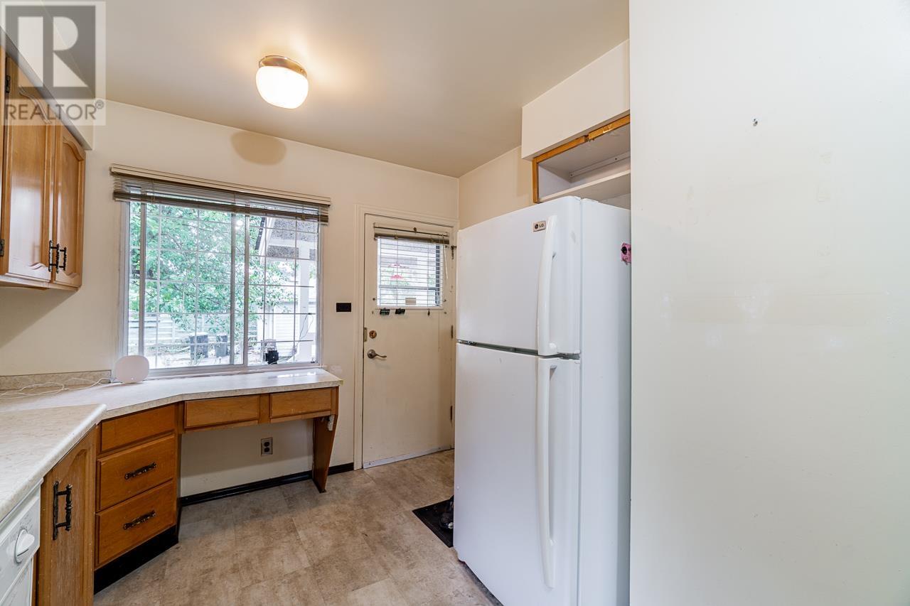 8290 18th Avenue, Burnaby, British Columbia  V3N 1K3 - Photo 10 - R2819864