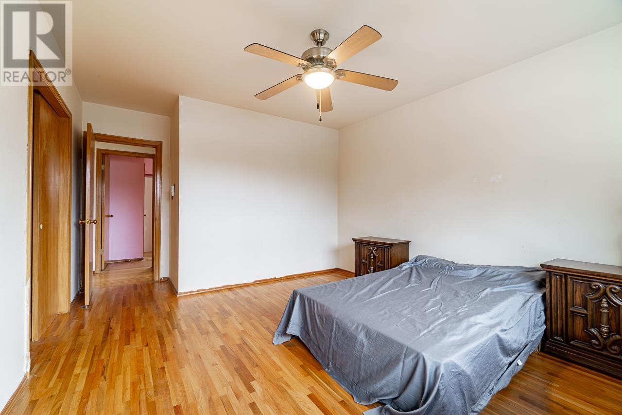 8290 18th Avenue, Burnaby, British Columbia  V3N 1K3 - Photo 15 - R2819864