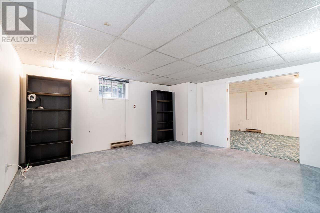 8290 18th Avenue, Burnaby, British Columbia  V3N 1K3 - Photo 23 - R2819864