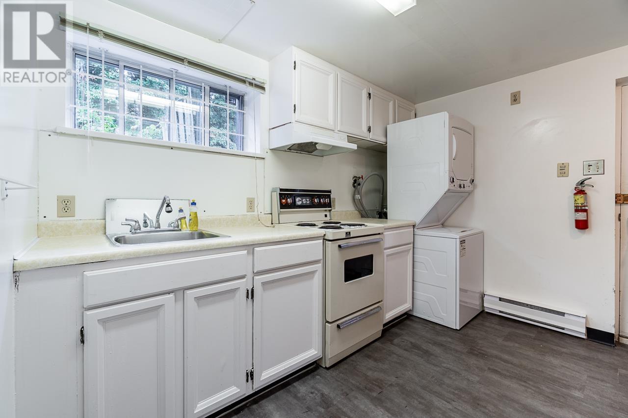 8290 18th Avenue, Burnaby, British Columbia  V3N 1K3 - Photo 25 - R2819864