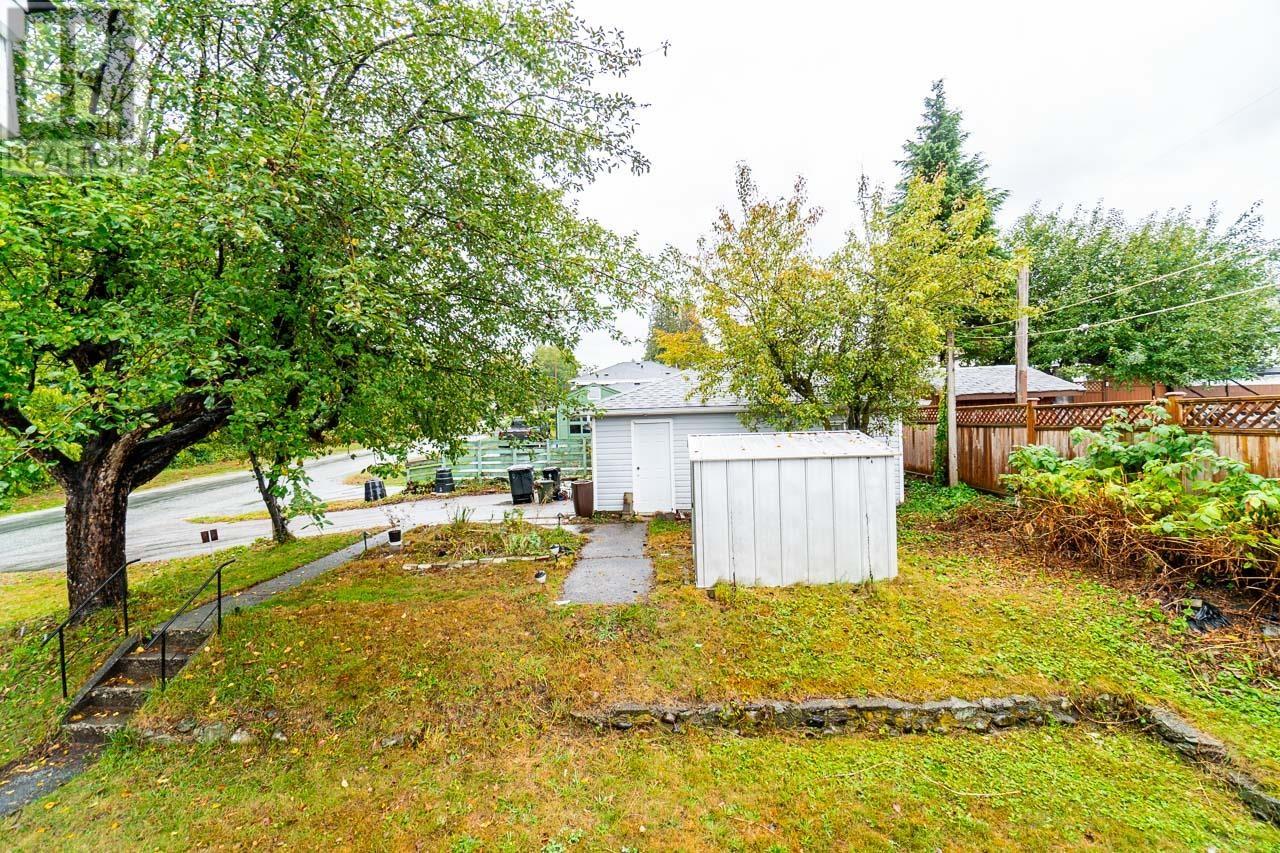 8290 18th Avenue, Burnaby, British Columbia  V3N 1K3 - Photo 29 - R2819864