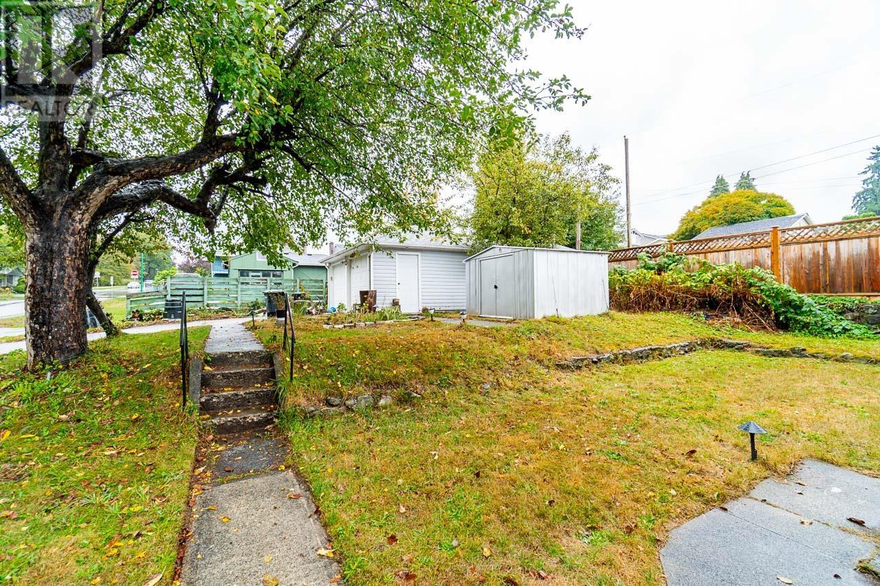 8290 18th Avenue, Burnaby, British Columbia  V3N 1K3 - Photo 30 - R2819864
