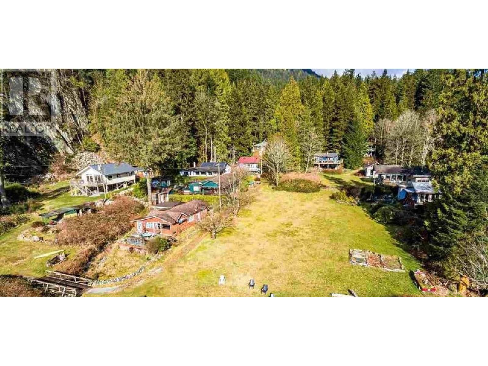 6 Brighton Beach, North Vancouver, British Columbia  V0V 0V0 - Photo 24 - R2819883