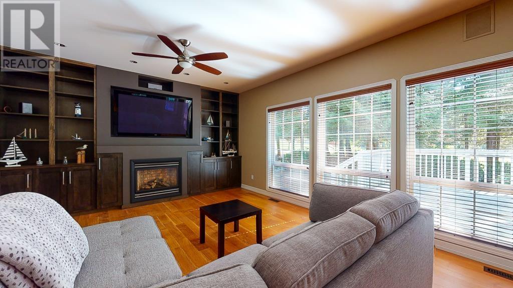 1356 Roberts Creek Road, Roberts Creek, British Columbia  V0N 2W1 - Photo 12 - R2819921