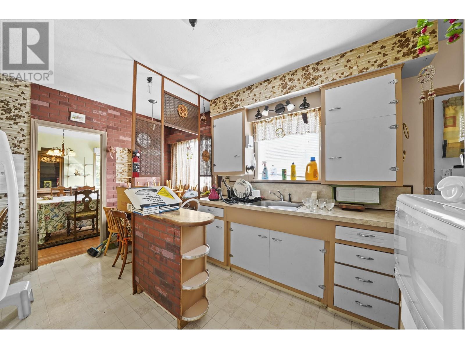 5712 Crown Street, Vancouver, British Columbia  V6N 2B7 - Photo 6 - R2819559