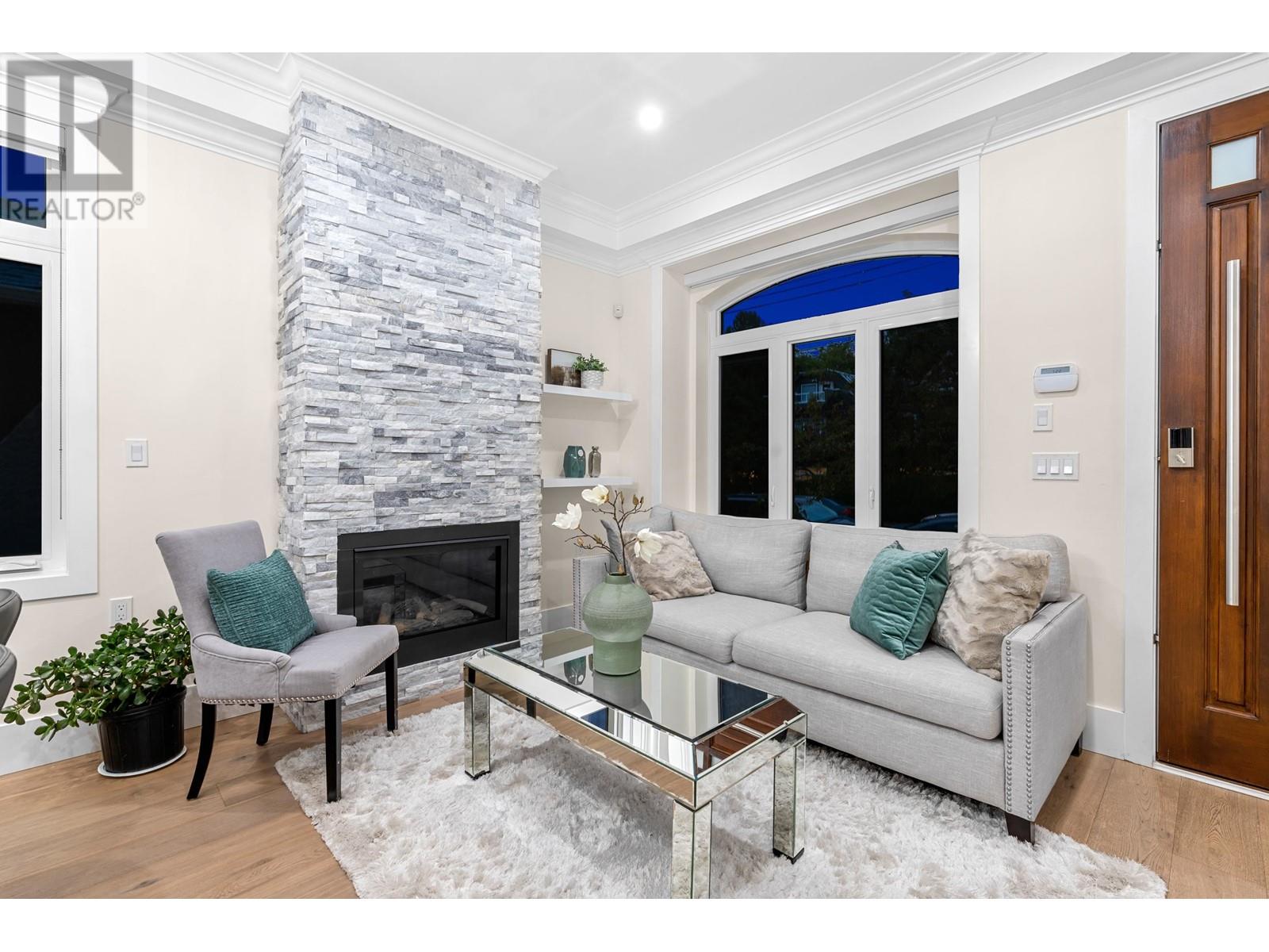 142 E 43rd Avenue, Vancouver, British Columbia  V5W 1S9 - Photo 3 - R2819191