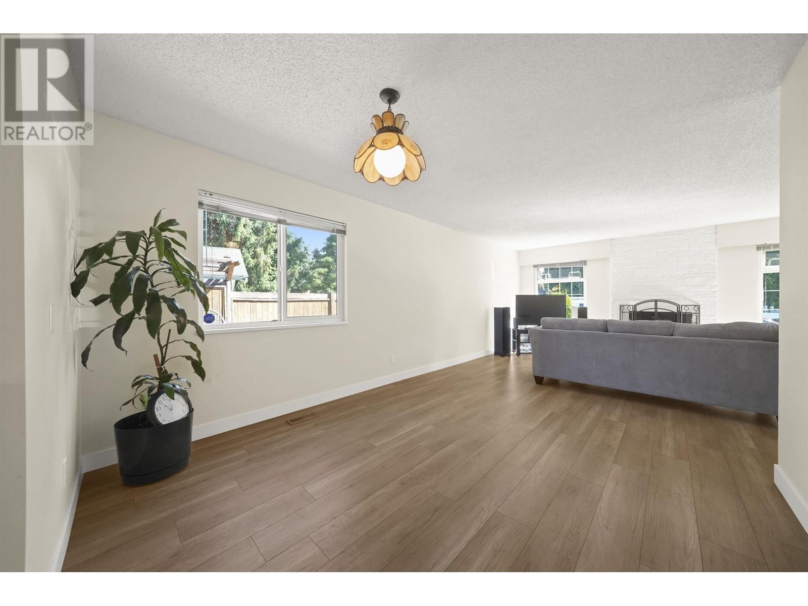 2839 St. Michael Street, Port Coquitlam, British Columbia  V3B 5G3 - Photo 7 - R2808322