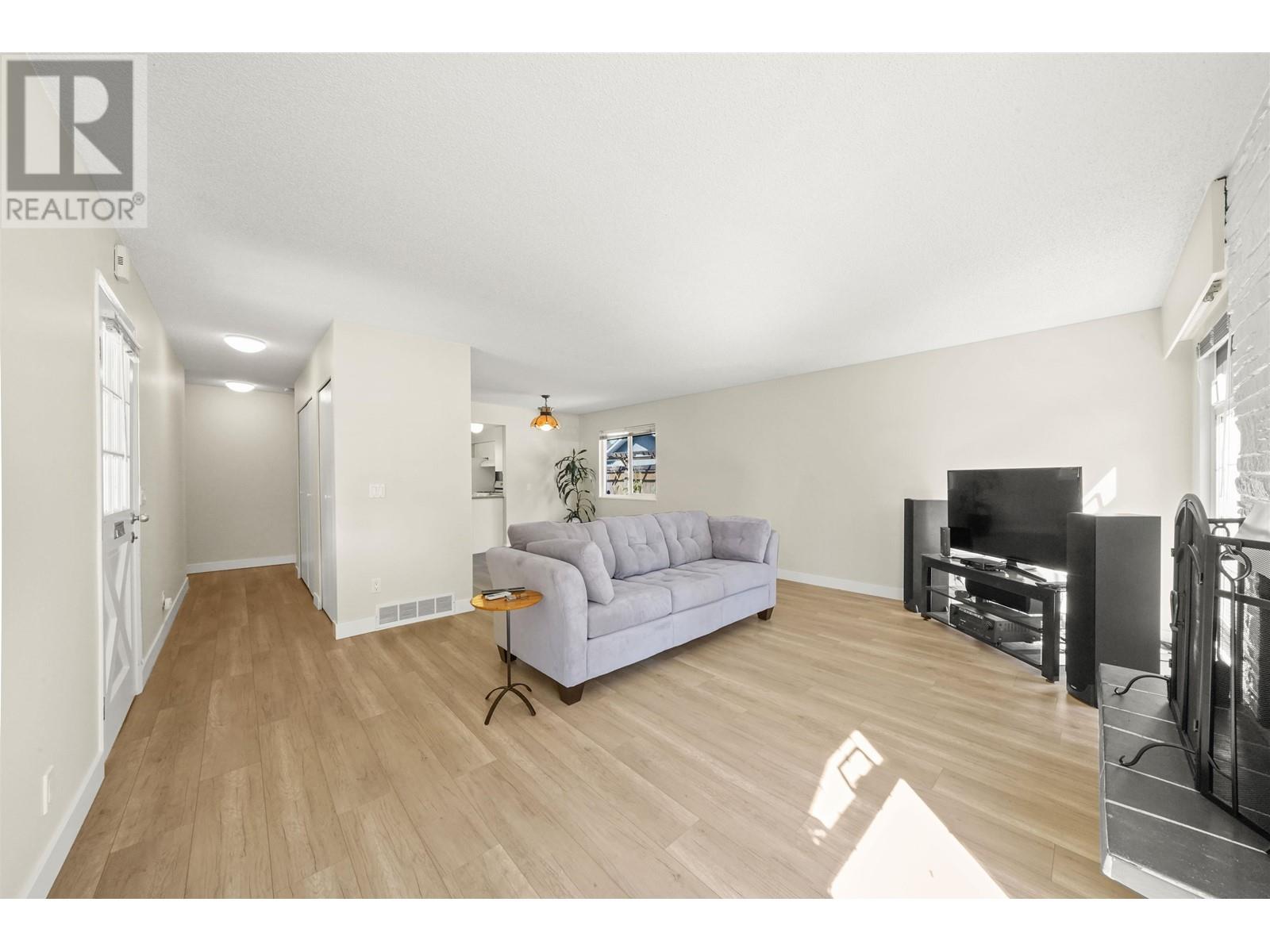2839 St. Michael Street, Port Coquitlam, British Columbia  V3B 5G3 - Photo 4 - R2808322