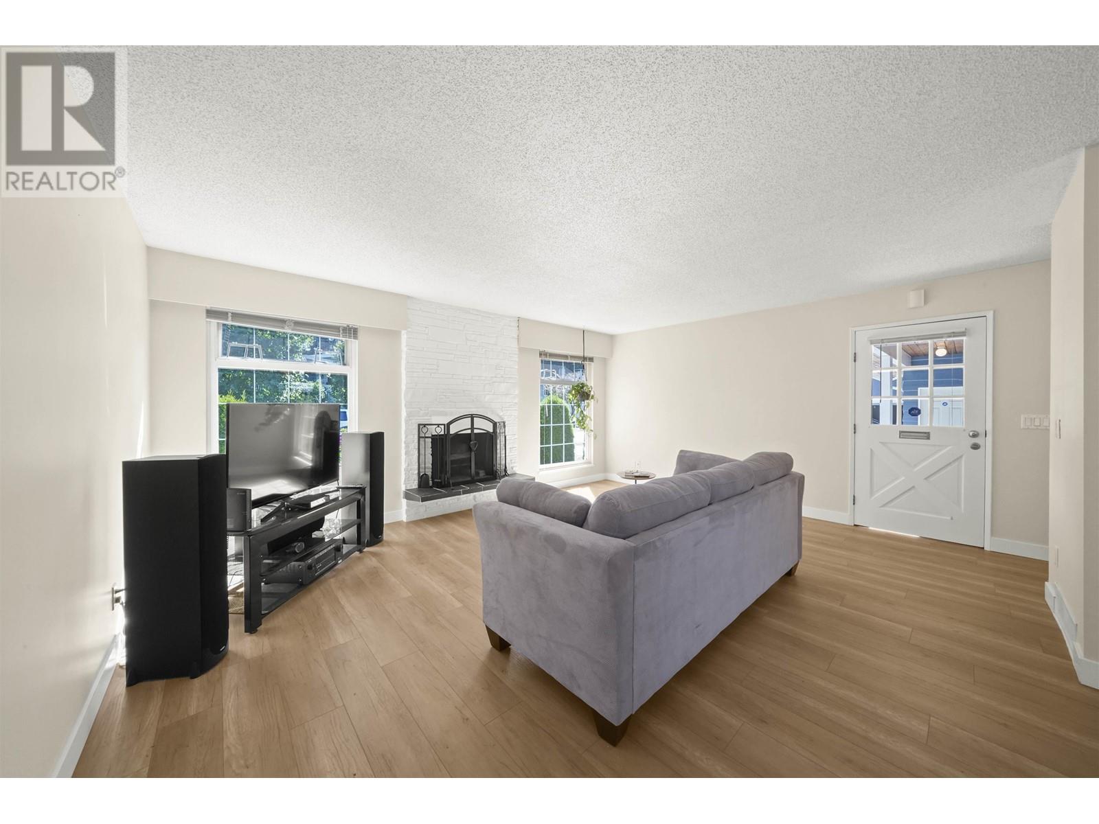 2839 St. Michael Street, Port Coquitlam, British Columbia  V3B 5G3 - Photo 10 - R2808322