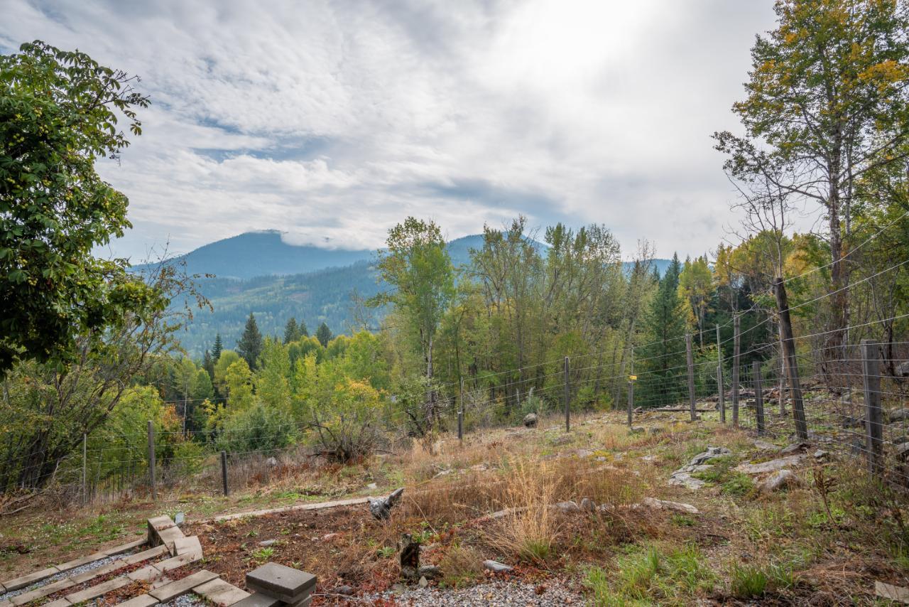 2007 Princess Avenue, Rossland, British Columbia  V0G 1Y0 - Photo 62 - 2473455