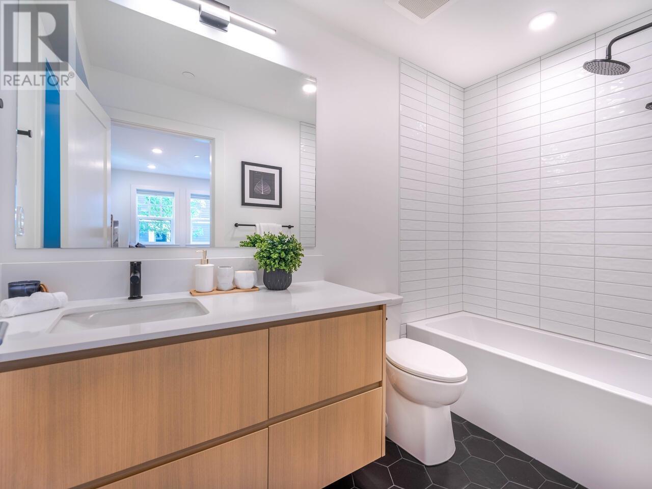 4218 St. Catherines Street, Vancouver, British Columbia  V5V 4M1 - Photo 14 - R2819962