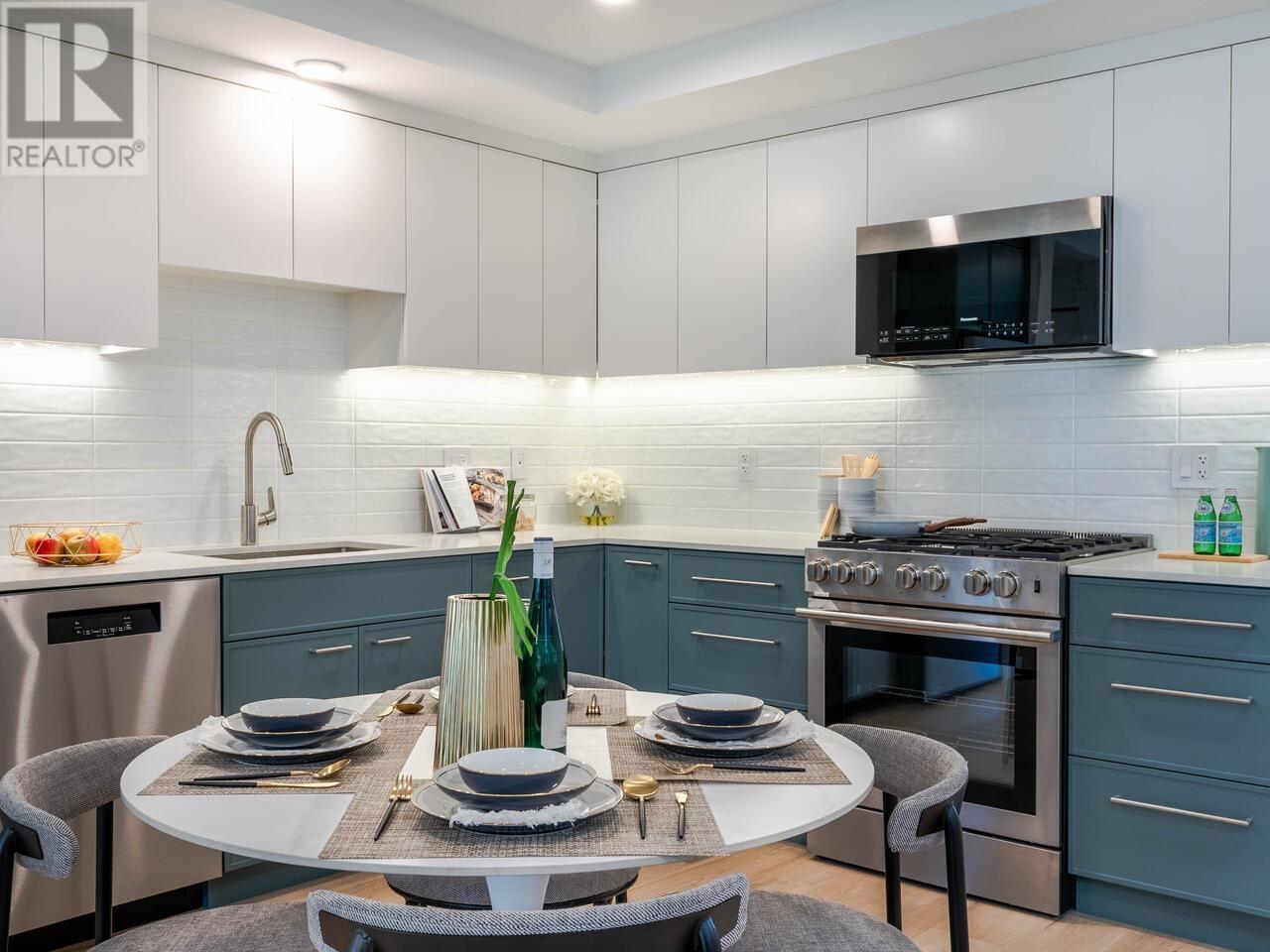 4218 St. Catherines Street, Vancouver, British Columbia  V5V 4M1 - Photo 4 - R2819962