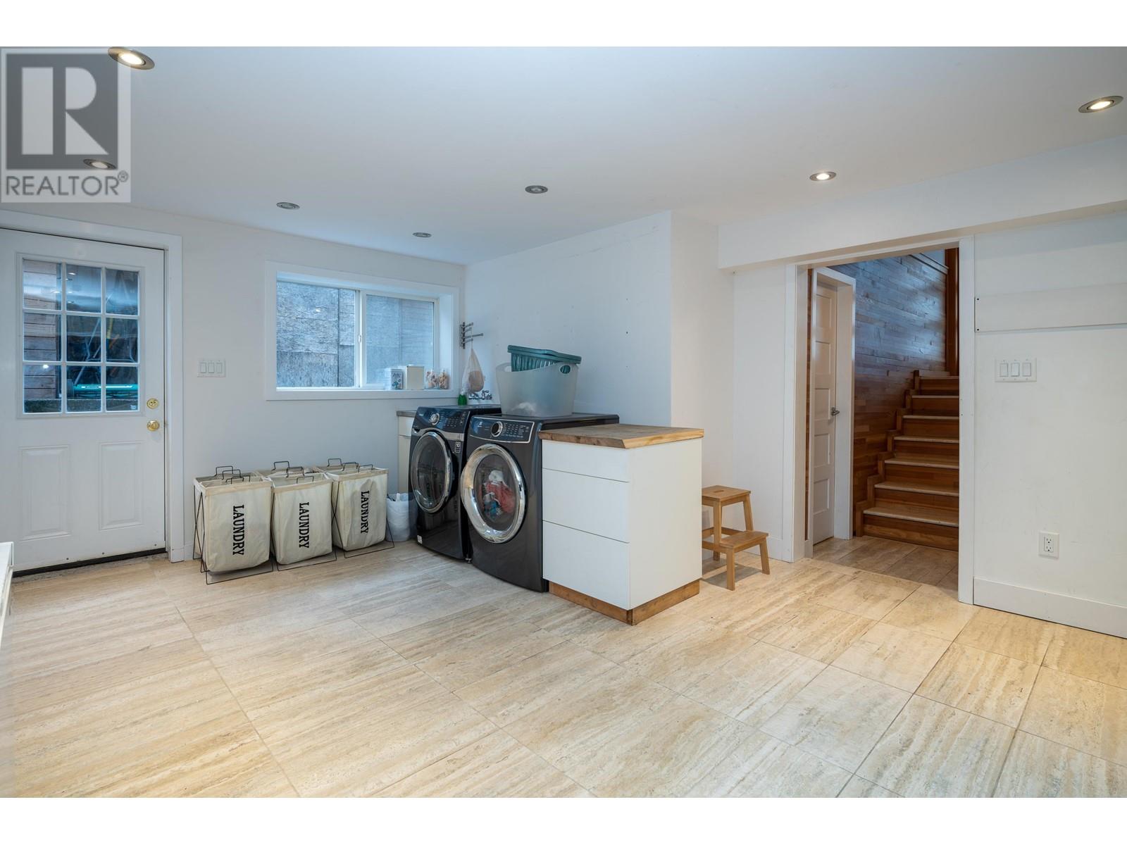 3707 Wellington Street, Port Coquitlam, British Columbia  V3B 3Y9 - Photo 22 - R2819003