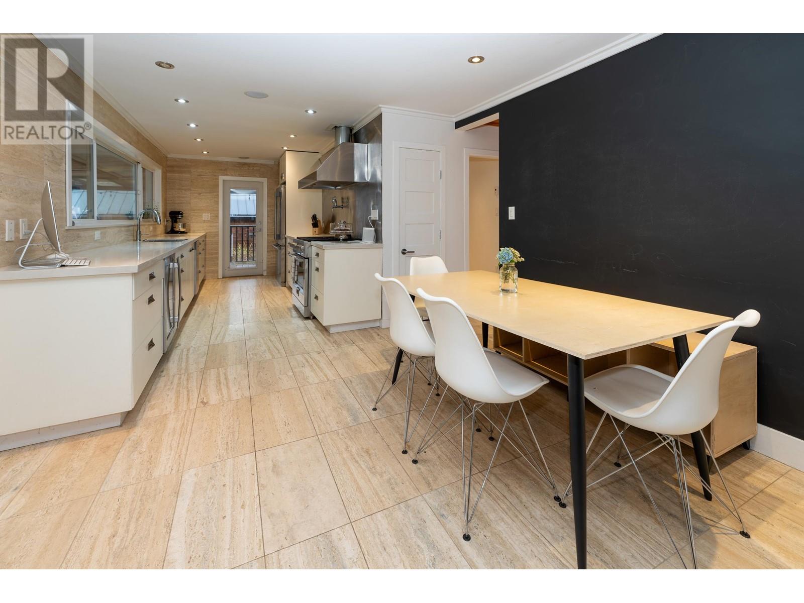 3707 Wellington Street, Port Coquitlam, British Columbia  V3B 3Y9 - Photo 7 - R2819003