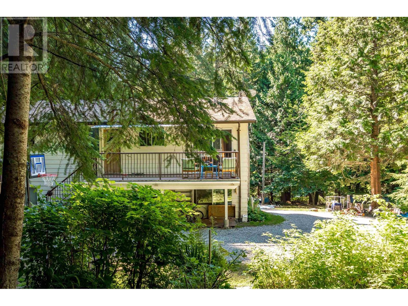 2066 Lower Road, Roberts Creek, British Columbia  V0N 2W6 - Photo 6 - R2806071