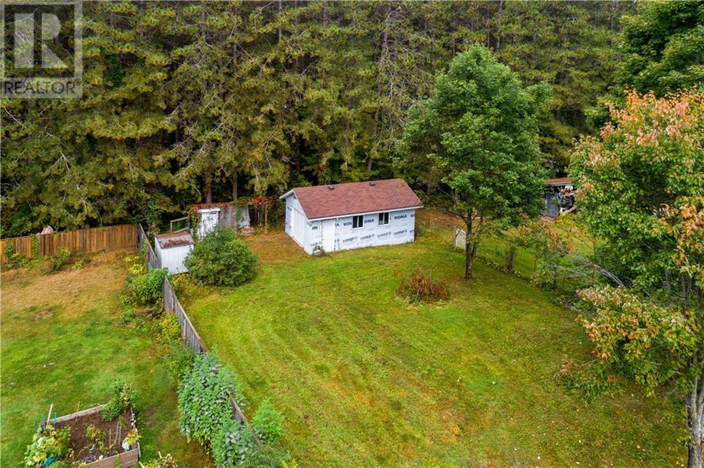 35 BOULTER LAKE ROAD, maynooth, Ontario